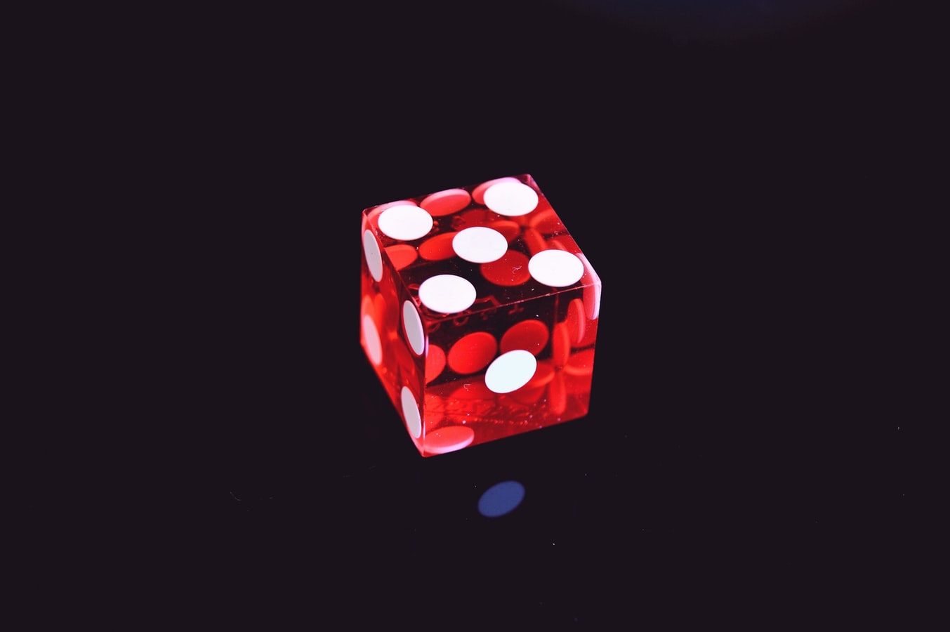 Dado rojo