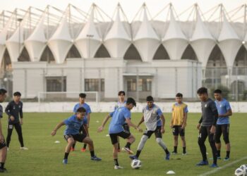 Fútbol: el jugador de Tampines Rovers da positivo por Covid-19 al regresar de Uzbekistán
