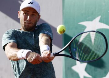 Tenis: Ruud y Rune llevan al equipo Viking a los octavos de final del Abierto de Francia