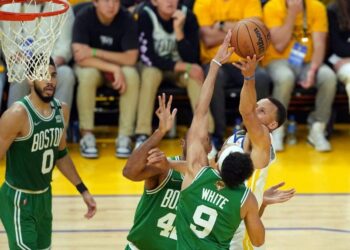 NBA: Warriors llegan a la final con tranquila victoria sobre Celtics