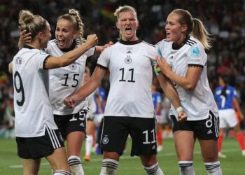 On The Ball: Momento seminal para el fútbol femenino