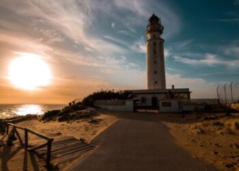 faro en cadiz
