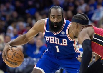 Baloncesto: NBA investiga a 76ers por posible manipulación de agentes libres - Informe