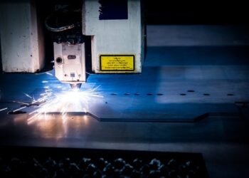 Corte de metal por laser
