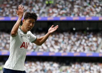 Fútbol: Chelsea veta indefinidamente a aficionado tras abuso racista contra hijo de Spurs