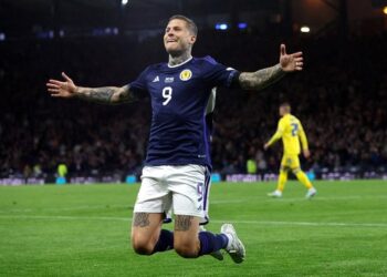 Fútbol: Escocia vence a Ucrania para impulsar la Liga de las Naciones