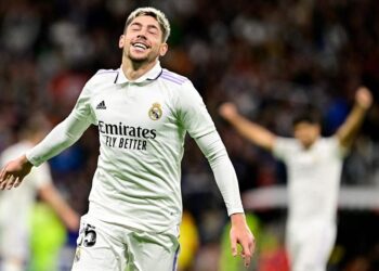 Fútbol: Real Madrid abre seis puntos con goleada 3-1 al Sevilla