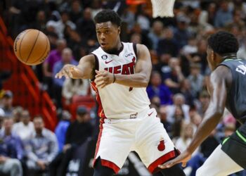 Baloncesto: los Timberwolves vencieron el calor con una defensa dura