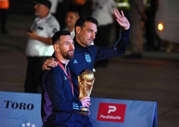 Fútbol: Messi es mejor que Maradona, dice técnico argentino Scaloni