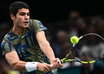 Tenis: El No. 1 del mundo Alcaraz se perderá el Abierto de Australia por lesión en la pierna