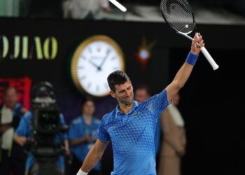 Tenis: Rampant Djokovic alcanza la décima final del Abierto de Australia