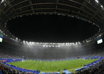 Fútbol: PSG presentará oferta por Stade de France
