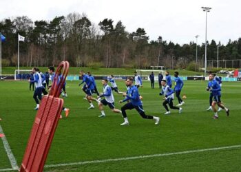Fútbol: Southgate desafía a Inglaterra a cumplir con los estándares durante la clasificación para la Eurocopa 2024 mientras persiguen la gloria