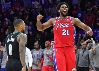 NBA: Brilliant Embiid lidera el regreso de los Sixers, Denver cae de nuevo