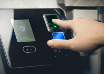 Ventajas y facilidades del uso de terminales de fichaje biométrico