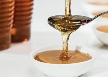 Beneficios de la miel y detalles sobre su extracción