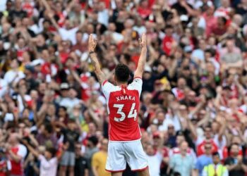 Doblete de Xhaka en posible despedida del Arsenal