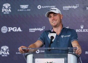 En el campeonato de golf de la PGA, Justin Thomas busca la magia
