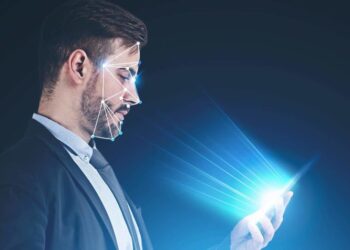 El reconocimiento facial en dispositivos móviles es una tecnología cada vez más popular que tiene la capacidad de mejorar la experiencia del usuario.