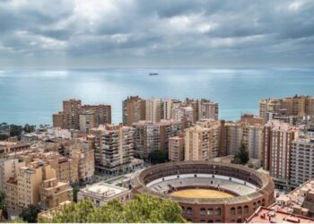 Invierte en un inmueble: ventajas de comprar tu propia vivienda en Málaga