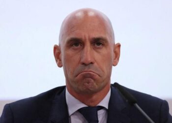 El exentrenador de fútbol español Rubiales será llevado ante los tribunales por una investigación de agresión sexual
