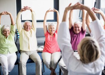 El cuidado de los ancianos es una acción de atención