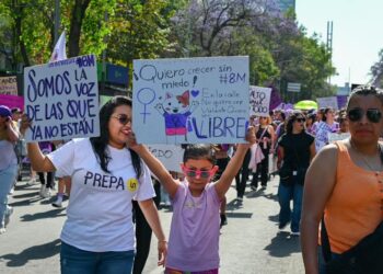Guía Completa para Arrancar el Coche en Marcha Atrás: Trucos y Consejos Esenciales