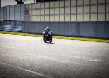Guía Completa: Cuándo y Cómo Cambiar las Zapatas de Freno de tu Moto
