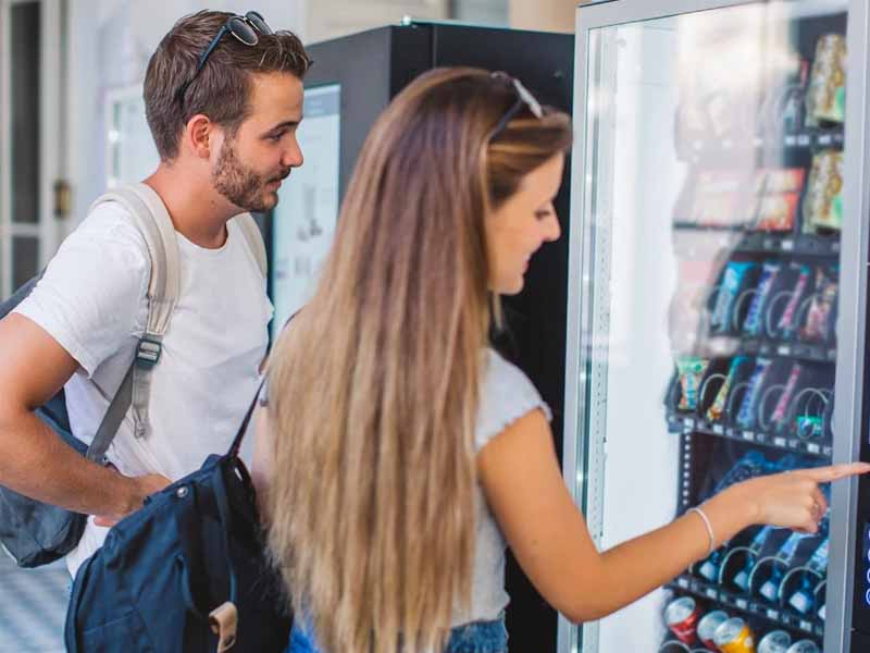 ¿Conviene comprar o alquilar una máquina expendedora en Lima?