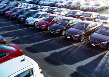 ¿Qué es y cómo funciona el renting de vehículos?