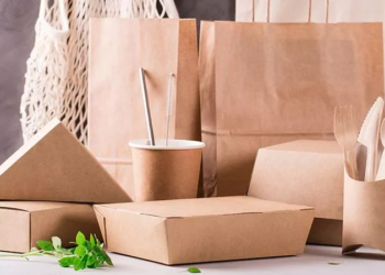 Optimización de costes y cumplimiento normativo: la gestión eficiente de la vajilla de cartón en el sector HORECA