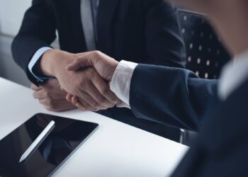 El arte de saber cuándo retirarse: ¿Cómo preparar tu negocio para el mercado actual?