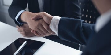 El arte de saber cuándo retirarse: ¿Cómo preparar tu negocio para el mercado actual?