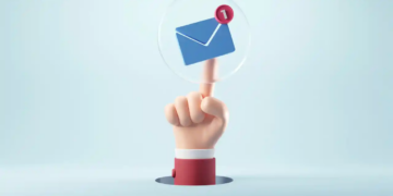 La batalla del email marketing: ¿Por qué pagar cuando puedes empezar gratis y a lo grande?